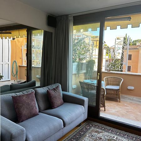 Apartmán La Finestra Su San Pietro Terrace And View Řím Exteriér fotografie